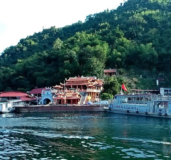 Đi Lễ Đền Bà Chúa Thác Bờ Một Ngày Có Gì ?