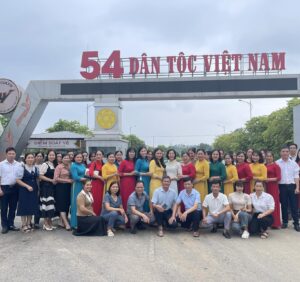 Review Kinh Nghiệm Đặt Tour Đi Làng Văn Hóa 54 Dân Tộc Việt Nam