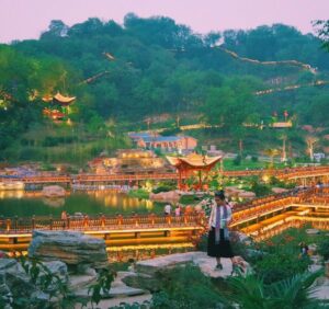 Chi Phí Trọn Gói Du Lịch Châu Hồng Hà – Trung Quốc 4 Ngày 3 Đêm?