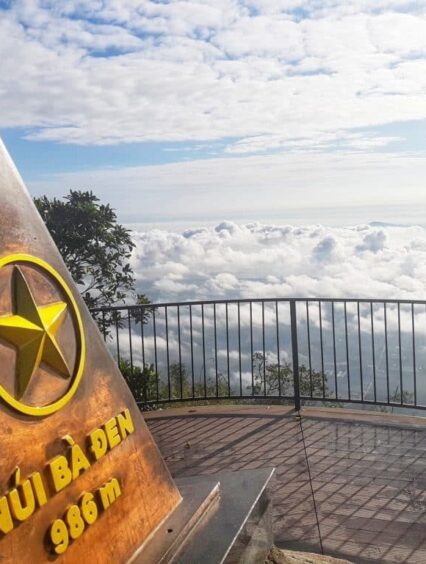 Các Địa Điểm Thích Hợp Nhất Để Tổ Chức Hoạt Động Team Building Tại Núi Bà Đen 1 Ngày