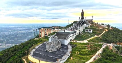 Sổ Tay Mua Vé Núi Bà Đen 2026: Nhẹ Nhàng Mà Vẫn Trọn Trải Nghiệm