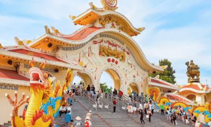 Tour Suối Tiên 1 Ngày Giá Bao Nhiêu Và Bao Gồm Những Gì?