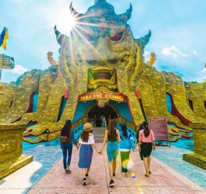 Khám Phá Giá Tour Đại Nam 1 Ngày Có Gì?