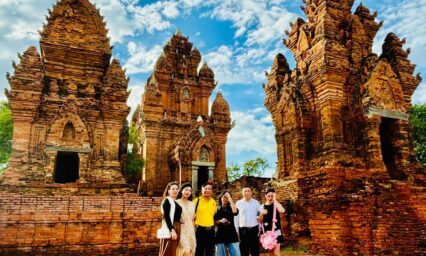 Bí Quyết Tổ Chức Gala Dinner Hoàn Hảo Trong Tour Phan Rang 3 Ngày 2 Đêm